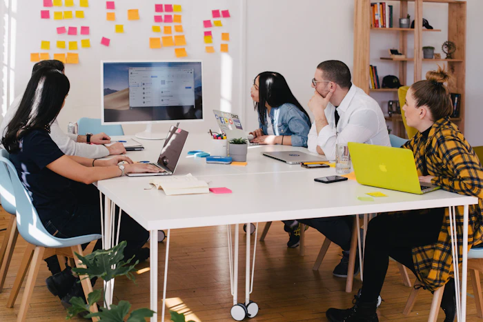 True Voice Hub call center outsourcing team handling customer calls